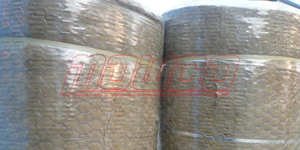 Rockwool blanket with wire mesh